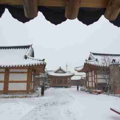 Hanok Stay Namwonyechon by Kensington Hotel Exterior