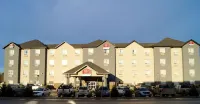 Devonian Hotel and Suites Hotels in Fox Creek
