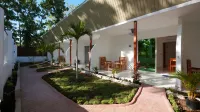 Alona Gecko Inn