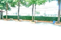 Rose Garden Hotel Hoteles en Uthai