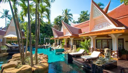Santhiya Koh Chang Resort Отели рядом с достопримечательностью «Водопад Клонг Плу»