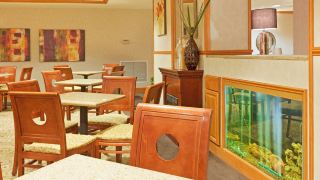 holiday-inn-express-hotel-and-suites-brattleboro-an-ihg-hotel