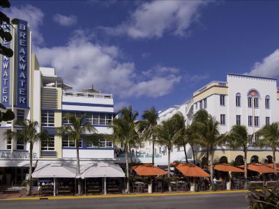 Hotel Breakwater South Beach