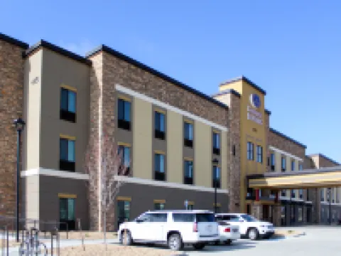 คอมฟอร์ตสวีทส์ เดนเวอร์ ใกล้วิทยาเขตแพทยศาสตร์แอนชูตซ์ โรงแรมในออโรรา