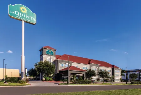 La Quinta Inn & Suites by Wyndham Mission at West McAllen