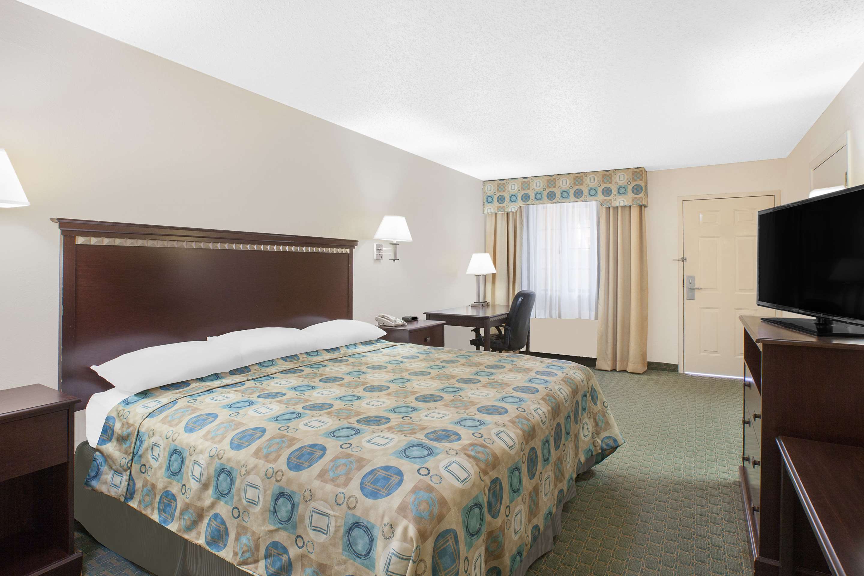 Super 8 by Wyndham Corpus Christi