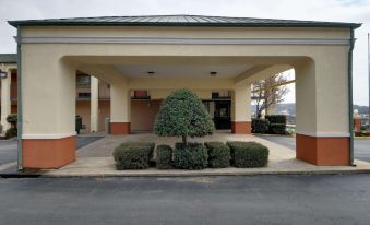 Quality Inn & Suites Clarksville