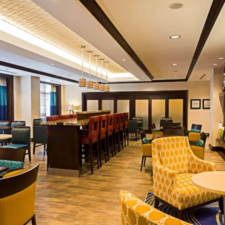 Hampton Inn by Hilton Ottawa Airport
