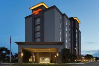 Hampton Inn Ft. Lauderdale/Pompano Beach - parking