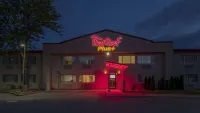 Red Roof PLUS+ Poughkeepsie فنادق في Poughkeepsie