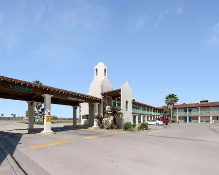 OYO Hotel Kingsville - Hwy 77