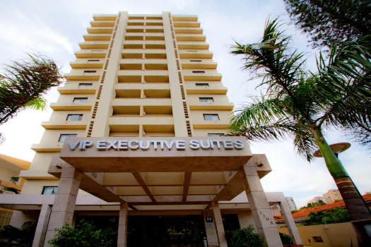 VIP Executive Suites Maputo โรงแรมใกล้Coop