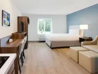 WoodSpring Suites Daytona Beach Int'l Speedway - Pet friendly