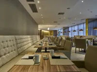 Radisson Hotel Barra Rio de Janeiro โรงแรมใกล้หาด Joatinga Beach