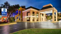 Best Western Oak Manor Hôtels à : D'Iberville