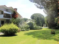 La Gaura Guest House Hotels near La Saliera