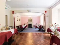 St Benets Abbey B&B Hotels in Washaway