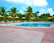 Cortsland Hotel فنادق في Five Islands Village