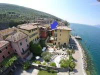 Lake Front Hotel Brenzone Hotels in Brenzone sul Garda