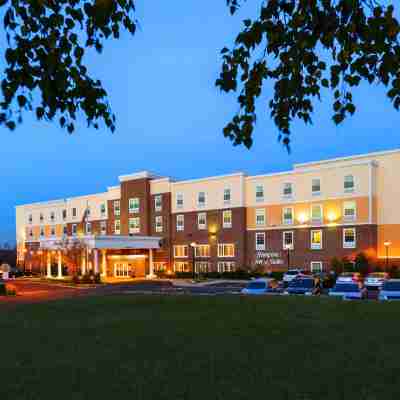 Hampton Inn & Suites Yonkers - Westchester Hotel Exterior