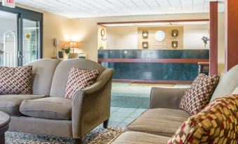 Comfort Inn & Suites Maumee - Toledo I80-90