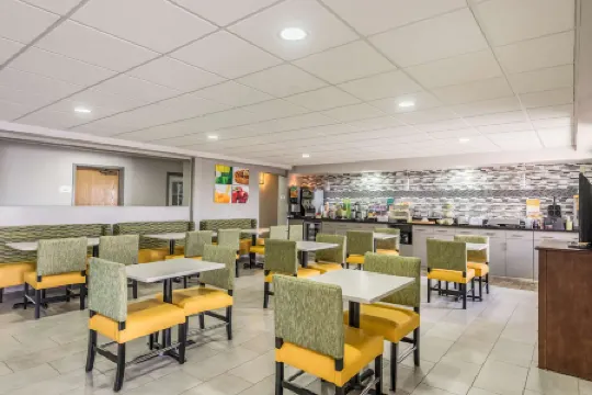 Quality Inn Grove City - Columbus South Отели в г. Гров Сити