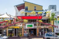 Mom Darwin Hotels in Darwin