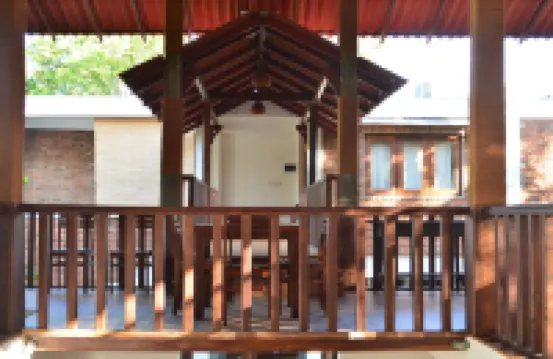 瓦萊69號生態休閑酒店