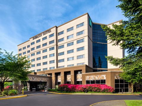 Embassy Suites by Hilton Seattle Tacoma International Airport