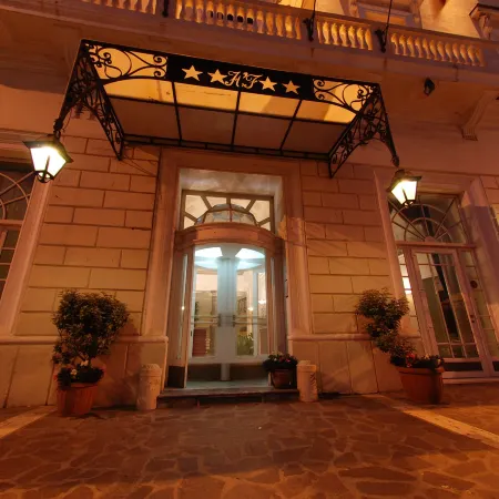 Hotel de La Ville