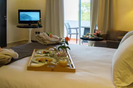 Hotel Andalucia Golf & Spa Tanger Отели рядом с достопримечательностью «Спартель»