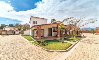 Villas del Sol Hotel & Bungalows