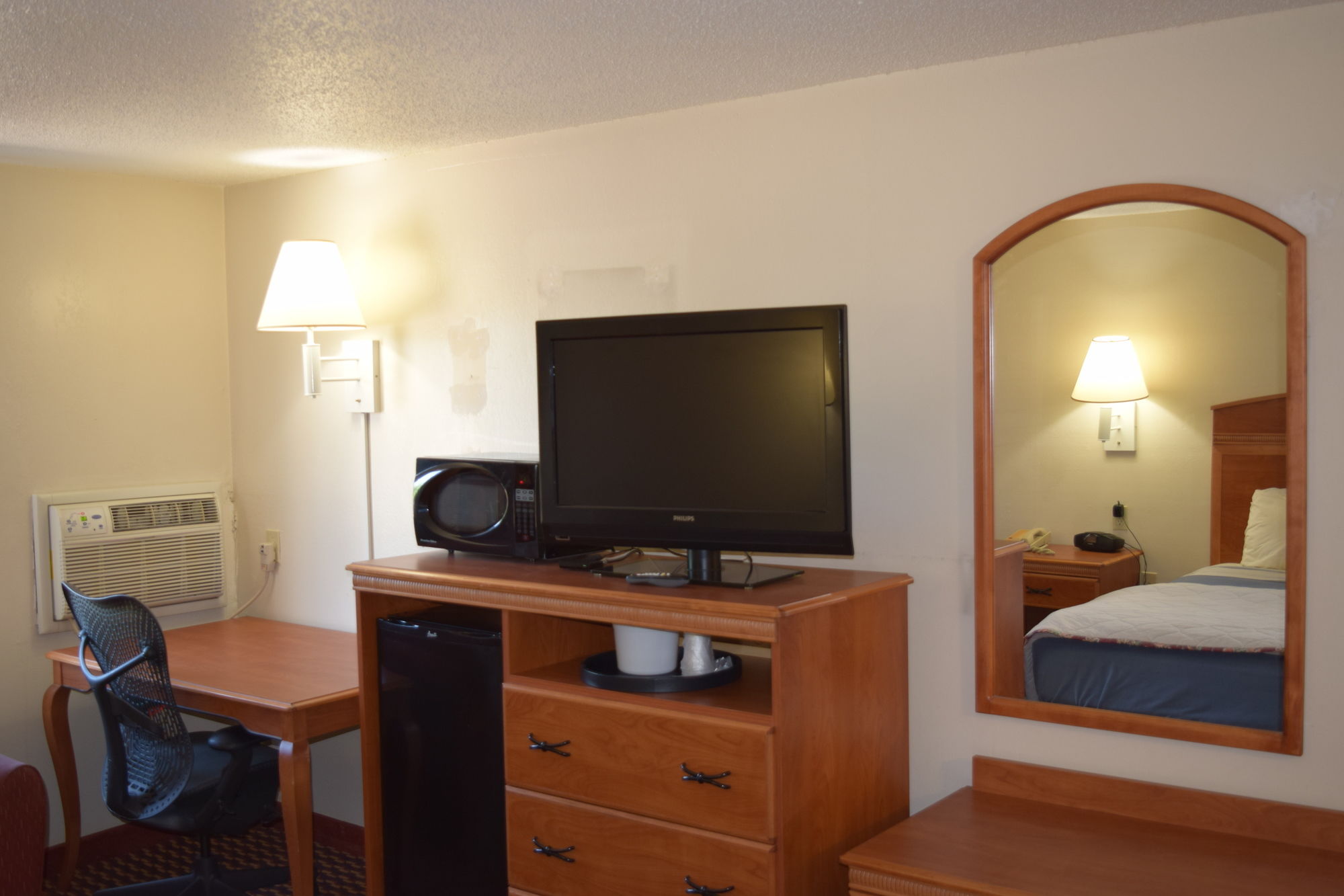 Americas Best Value Inn Jefferson City