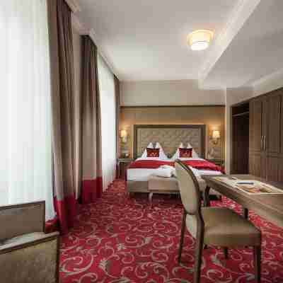 Hotel Norica - Thermenhotels Gastein Mit Dem Bademantel Direkt in Die Therme Rooms