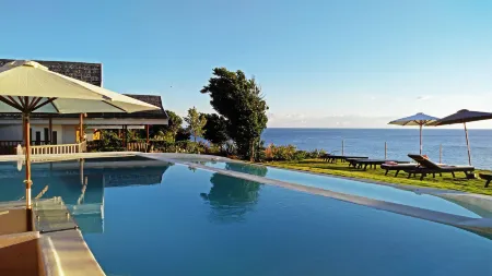 Kawayan Holiday Resort