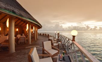 Angaga Island Resort & Spa