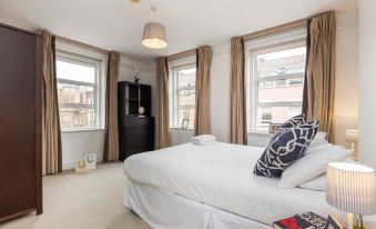 Selfridges Parkside Haven - 2 Bedroom Apartment