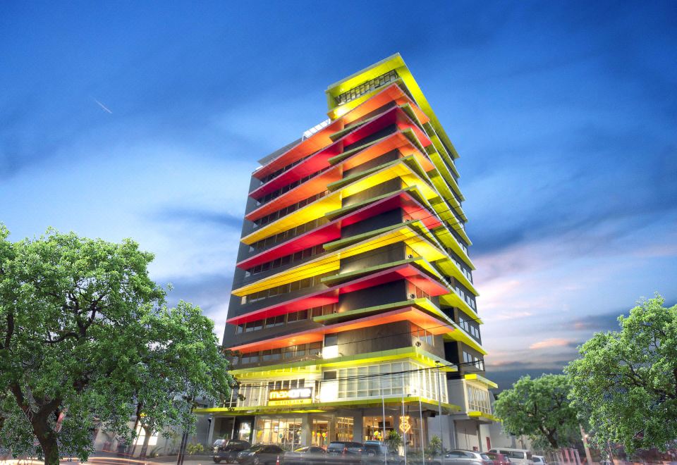 4. 맥스원호텔 앳 ..