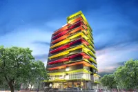 MaxOne Hotel at Dharmahusada - Surabaya Hotel dekat TOKO MORO SENENG