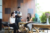 Arthama Hotels Makassar - breakfast