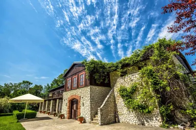 Dwór w Tomaszowicach Các khách sạn ở Krakowski