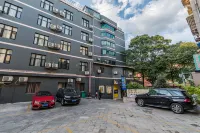 IU Hotel (Guiyang Provincial Government City North Road Branch) Hotels in Guiyang