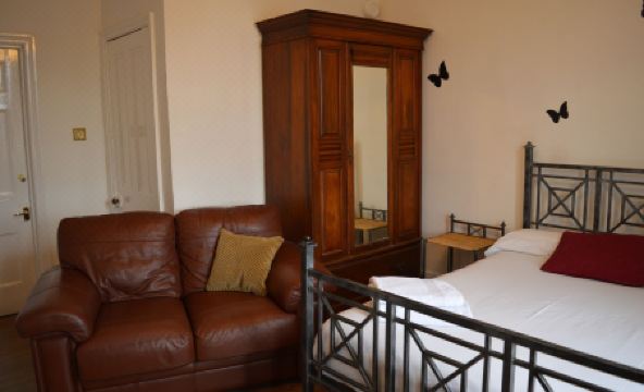 Syston Guest House - Housity