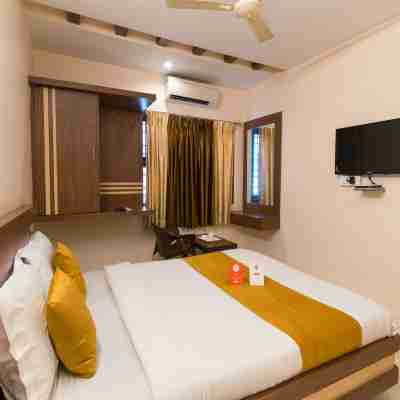 OYO 5660 Hotel Sree Residency Rooms