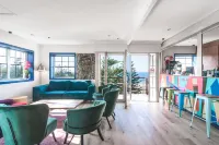 MAD Monkey Hostel Coogee Beach Hotels in Coogee