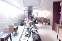 Viva Hotel Kediri, Azana Hotel Collection فنادق في Kota