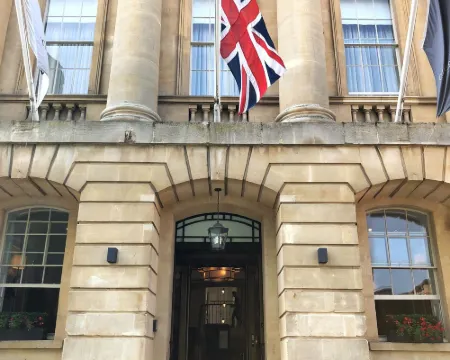 巴斯庚斯博羅溫泉飯店 巴斯酒店