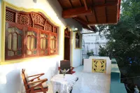 Sumal Villa Hotels in Moragalla