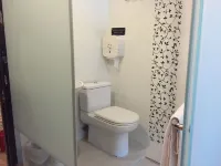 USA Hostel (Mirador Mansion, Tsim Sha Tsui Exit N5) - parking