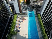 Hotel Indigo HONG KONG ISLAND by IHG - Infinity Pools